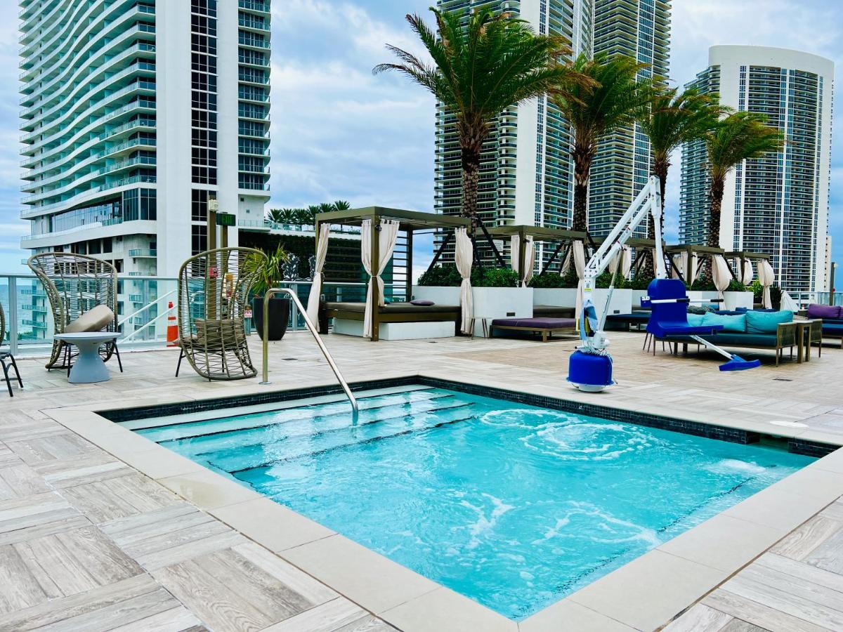 Hyde Beach House Three-Bedroom, Waterfront, Ocean And Intercostal View, Rooftop Pool, 5 Min Walk To Beach Hollywood Exteriör bild